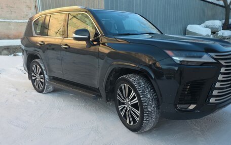 Lexus LX, 2023 год, 16 000 000 рублей, 2 фотография