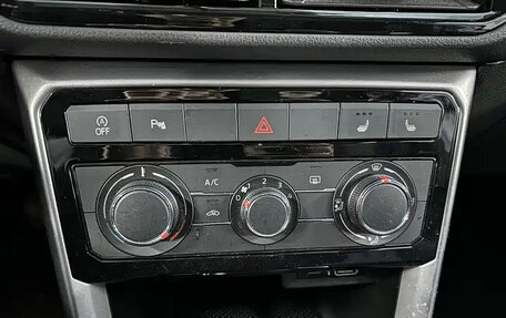 Volkswagen T-Cross I, 2021 год, 1 290 000 рублей, 8 фотография