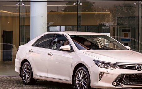 Toyota Camry, 2017 год, 2 355 000 рублей, 7 фотография