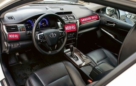Toyota Camry, 2017 год, 2 355 000 рублей, 13 фотография