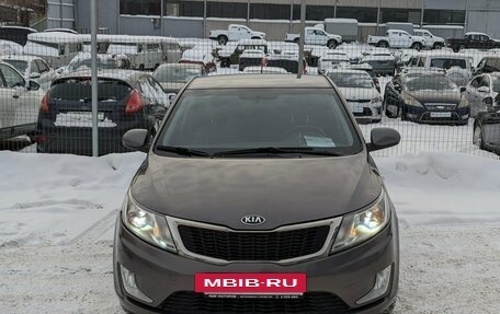 KIA Rio III рестайлинг, 2013 год, 700 000 рублей, 2 фотография