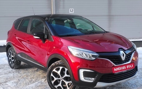 Renault Kaptur I рестайлинг, 2019 год, 1 699 000 рублей, 3 фотография