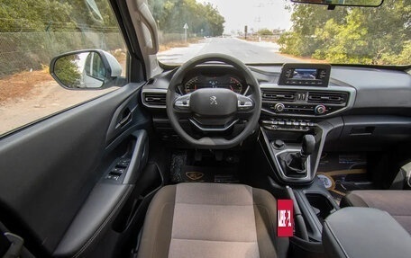 Peugeot LANDTREK, 2023 год, 3 760 000 рублей, 9 фотография