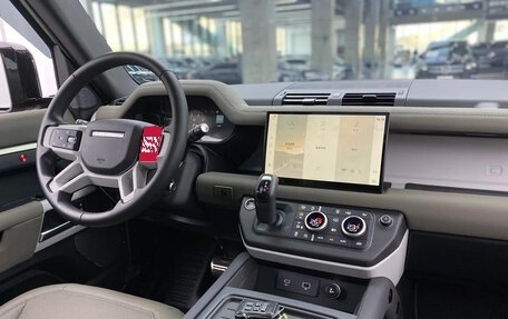 Land Rover Defender II, 2024 год, 9 700 000 рублей, 7 фотография