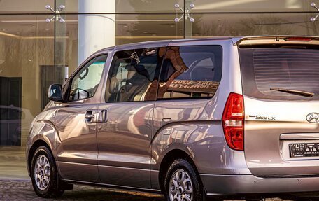 Hyundai Grand Starex Grand Starex I рестайлинг 2, 2011 год, 1 695 000 рублей, 8 фотография
