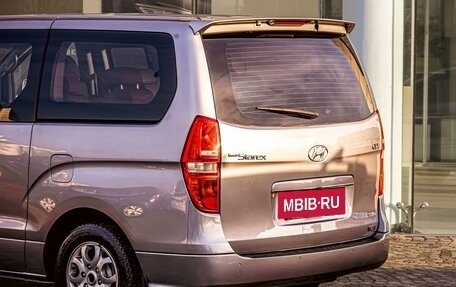Hyundai Grand Starex Grand Starex I рестайлинг 2, 2011 год, 1 695 000 рублей, 10 фотография