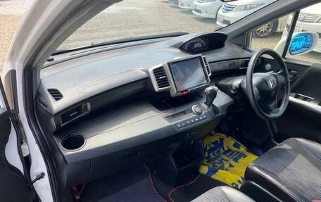 Honda Freed I, 2016 год, 876 000 рублей, 13 фотография