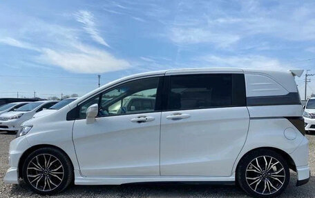 Honda Freed I, 2016 год, 876 000 рублей, 8 фотография
