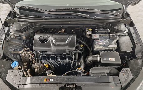 Hyundai Elantra VI рестайлинг, 2020 год, 1 190 000 рублей, 9 фотография