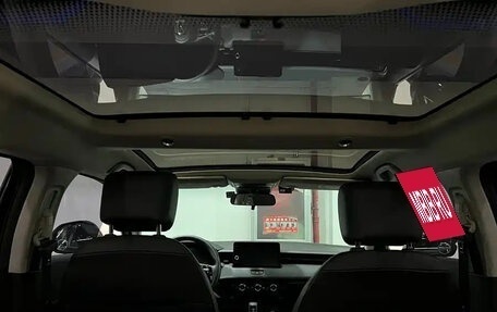 Honda Vezel, 2023 год, 1 550 000 рублей, 14 фотография