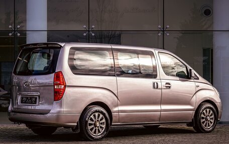 Hyundai Grand Starex Grand Starex I рестайлинг 2, 2011 год, 1 495 000 рублей, 6 фотография