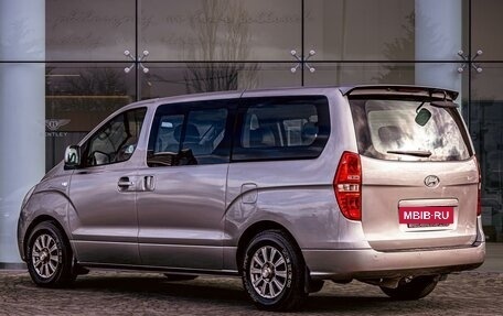 Hyundai Grand Starex Grand Starex I рестайлинг 2, 2011 год, 1 495 000 рублей, 4 фотография