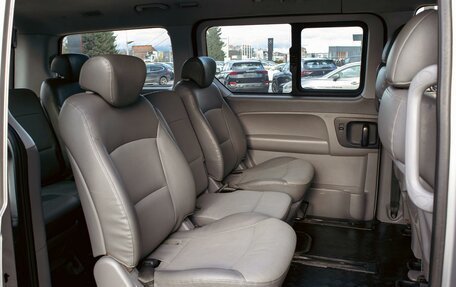 Hyundai Grand Starex Grand Starex I рестайлинг 2, 2011 год, 1 495 000 рублей, 16 фотография