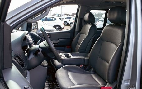 Hyundai Grand Starex Grand Starex I рестайлинг 2, 2011 год, 1 495 000 рублей, 11 фотография