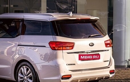 KIA Carnival III, 2020 год, 2 995 000 рублей, 10 фотография