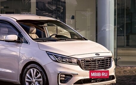 KIA Carnival III, 2020 год, 2 995 000 рублей, 9 фотография