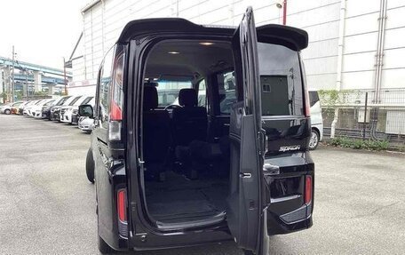 Honda Stepwgn IV, 2016 год, 1 825 000 рублей, 7 фотография