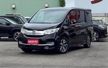 Honda Stepwgn IV, 2016 год, 1 825 000 рублей, 2 фотография