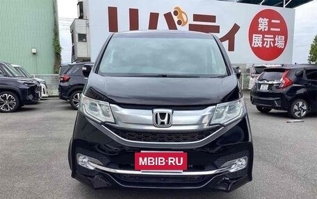 Honda Stepwgn IV, 2016 год, 1 825 000 рублей, 3 фотография