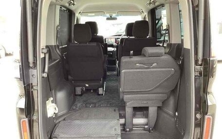 Honda Stepwgn IV, 2016 год, 1 825 000 рублей, 18 фотография