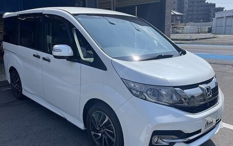 Honda Stepwgn IV, 2016 год, 1 743 000 рублей, 2 фотография