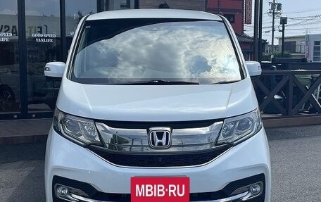 Honda Stepwgn IV, 2016 год, 1 743 000 рублей, 3 фотография