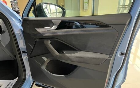 Volkswagen Tiguan, 2024 год, 4 500 000 рублей, 19 фотография