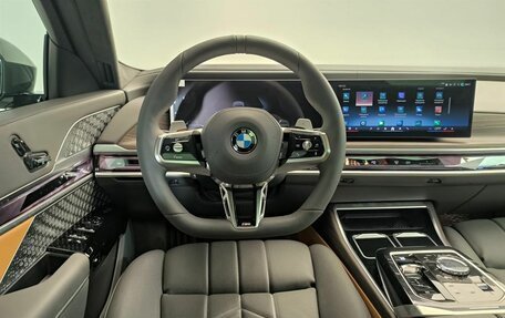 BMW 7 серия, 2025 год, 23 200 000 рублей, 14 фотография