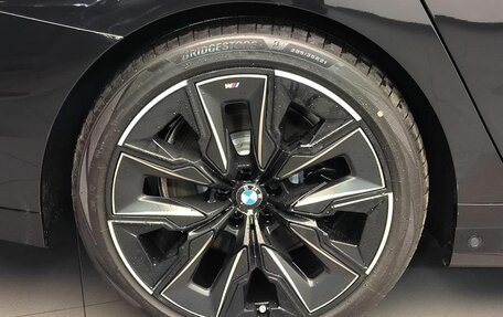 BMW 7 серия, 2025 год, 25 680 000 рублей, 24 фотография