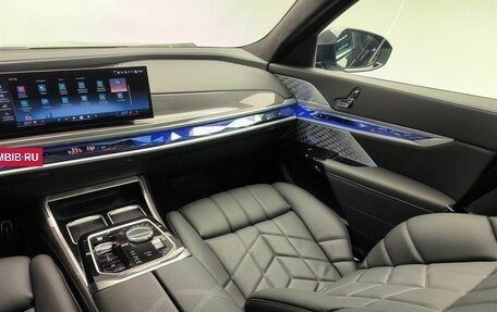 BMW 7 серия, 2025 год, 25 680 000 рублей, 13 фотография