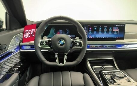 BMW 7 серия, 2025 год, 25 680 000 рублей, 14 фотография