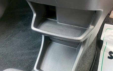 Toyota Wish II, 2011 год, 1 230 000 рублей, 16 фотография