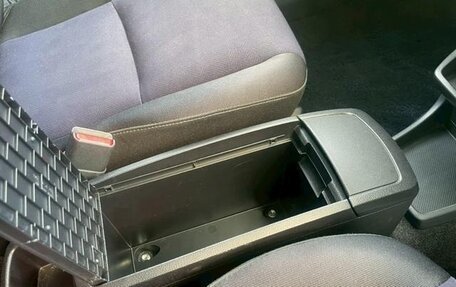 Toyota Wish II, 2011 год, 1 230 000 рублей, 19 фотография