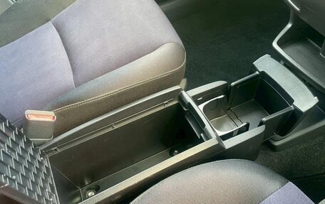 Toyota Wish II, 2011 год, 1 230 000 рублей, 20 фотография