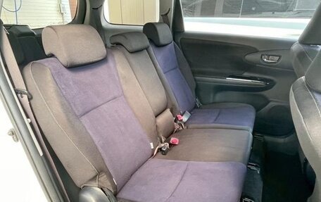 Toyota Wish II, 2011 год, 1 230 000 рублей, 28 фотография