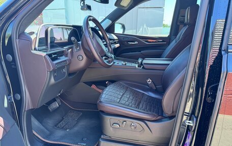 Cadillac Escalade V, 2023 год, 14 000 000 рублей, 5 фотография