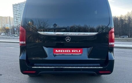 Mercedes-Benz V-Класс, 2018 год, 3 550 000 рублей, 4 фотография