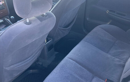 Toyota Avensis III рестайлинг, 1999 год, 350 000 рублей, 15 фотография