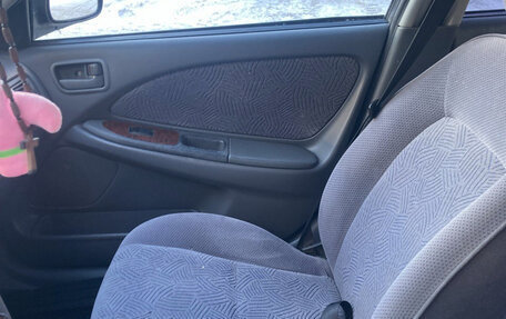 Toyota Avensis III рестайлинг, 1999 год, 350 000 рублей, 11 фотография