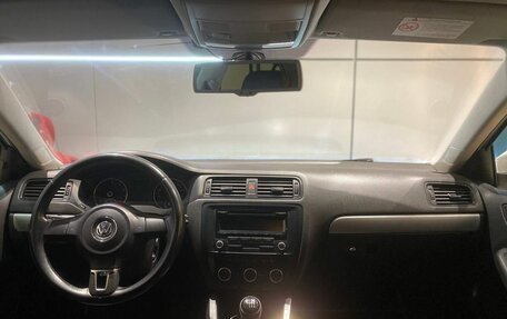Volkswagen Jetta VI, 2012 год, 990 000 рублей, 11 фотография