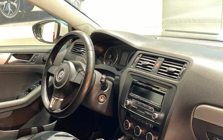 Volkswagen Jetta VI, 2012 год, 990 000 рублей, 13 фотография