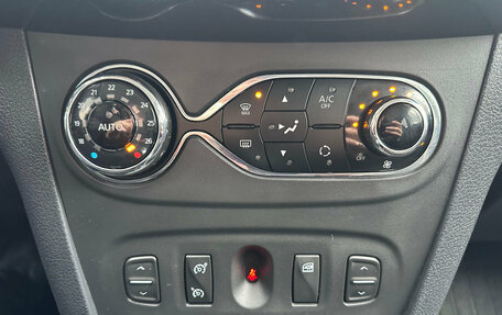 Renault Logan II, 2019 год, 1 100 000 рублей, 11 фотография