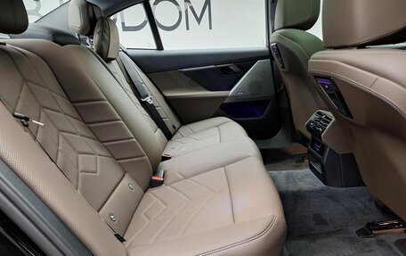 BMW 5 серия, 2025 год, 8 700 000 рублей, 7 фотография