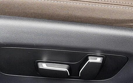 BMW 5 серия, 2025 год, 8 700 000 рублей, 13 фотография