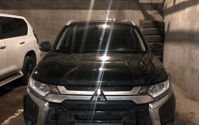 Mitsubishi Outlander III рестайлинг 3, 2022 год, 2 900 000 рублей, 1 фотография