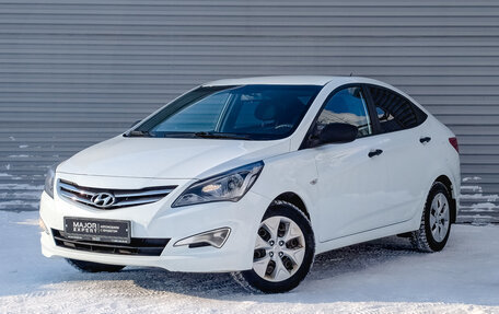 Hyundai Solaris II рестайлинг, 2015 год, 950 000 рублей, 1 фотография