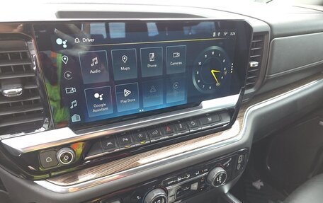 Chevrolet Silverado, 2024 год, 6 250 000 рублей, 13 фотография