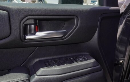 Toyota Land Cruiser Prado, 2025 год, 11 990 000 рублей, 15 фотография