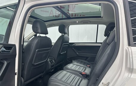 Volkswagen Touran III, 2021 год, 2 250 000 рублей, 8 фотография