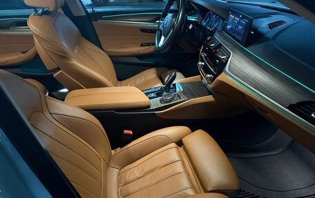 BMW 5 серия, 2018 год, 3 150 000 рублей, 13 фотография